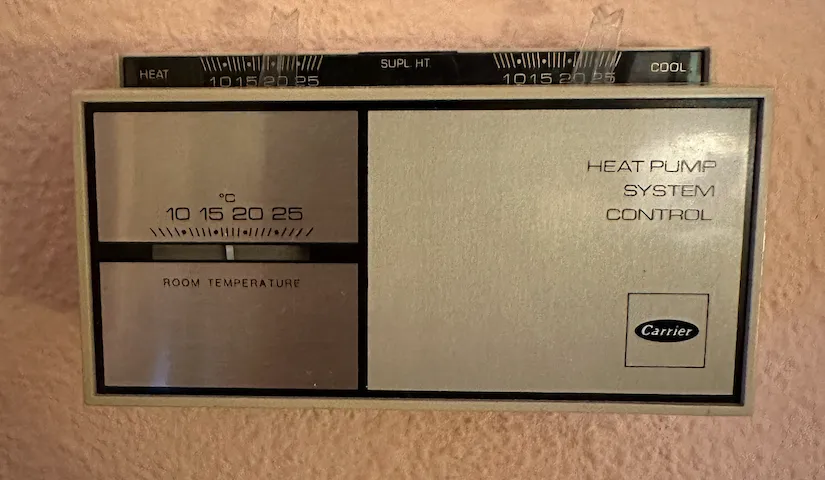 Mando europeo Carrier Heat Pump — foto 1